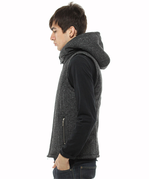 CAV-000(キャブゼロゼロゼロ)の「フード脱着ベスト(ベスト・メンズ・ブラック/グレー・44/46/48)」の4枚目の写真