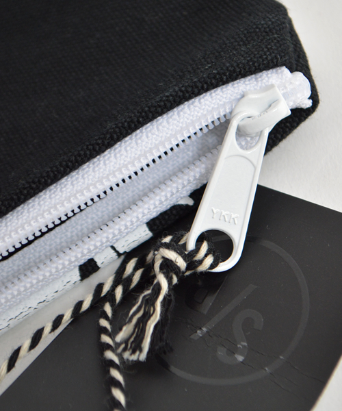 SURF/BRAND（サーフブランド）の「SURF BRAND/サーフブランド EASY CLUTCH（クラッチバッグ・メンズ・ホワイト/ブラック・ONE SIZE）」の5枚目の写真