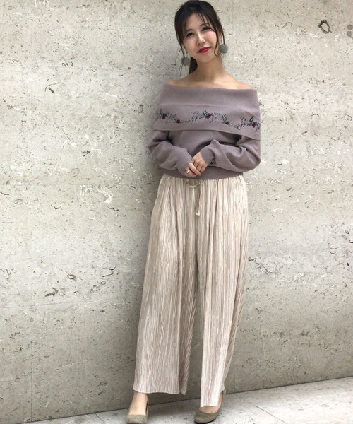 archives（アルシーヴ）の「オフタートル刺繍プルオーバー（ニット/セーター・レディース・ラベンダー/オフホワイト/ブラック・MEDIUM）」の11枚目の写真