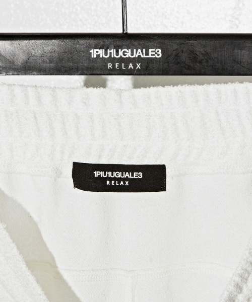 1PIU1UGUALE3 RELAX (ウノピゥウノウグァーレトレ リラックス)の「1PIU1UGUALE3 RELAX(ウノピゥウノウグァーレトレ)パイルハーフパンツ(スウェットパンツ・メンズ・ブラック/ブラック×ホワイト/ホワイト/ネイビー/グレー・SMALL/MEDIUM/LARGE/X-LARGE/XX-LARGE)」の14枚目の写真