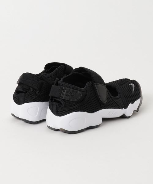 NIKE（ナイキ）の「NIKE　エア リフト ブリーズ（スニーカー・レディース・ピンク/ブラック・24/23/25）」の5枚目の写真