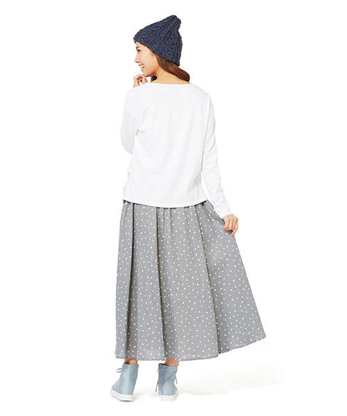 Live in comfort(リブインコンフォート)の「リブ イン コンフォート 気づいたらきゅん♪レモンドット柄のふわひらコットンロングスカート(スカート・レディース・ブラック/グレー/ネイビー・XX-LARGE/NM/NS/SL/X-LARGE/LARGE/MEDIUM/SMALL)」の5枚目の写真