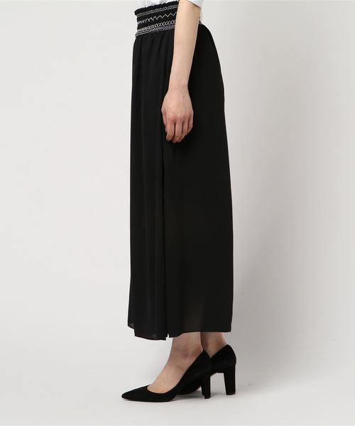 PAGEBOY(ページボーイ)の「スモッキングワイドパンツ(その他パンツ・レディース・ホワイト系その他/ブラック系その他/ブラック・FREE)」の4枚目の写真