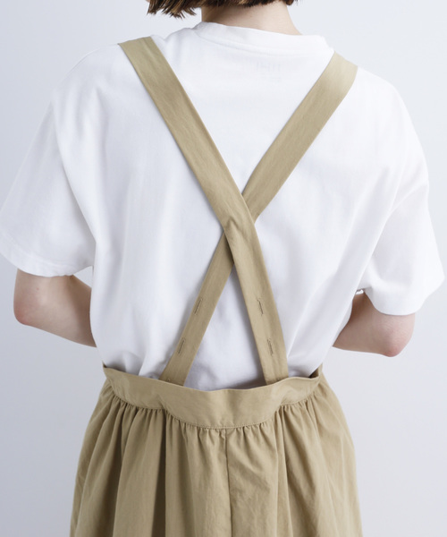 MERLOT IKYU（メルローイキュウ）の「タックロングサロペットスカート1642（スカート・レディース・ブラック/ネイビー/ベージュ・FREE）」の11枚目の写真