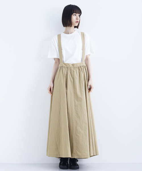 MERLOT IKYU（メルローイキュウ）の「タックロングサロペットスカート1642（スカート・レディース・ブラック/ネイビー/ベージュ・FREE）」の15枚目の写真