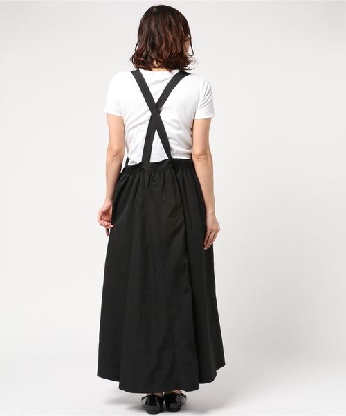 MERLOT IKYU（メルローイキュウ）の「タックロングサロペットスカート1642（スカート・レディース・ブラック/ネイビー/ベージュ・FREE）」の5枚目の写真