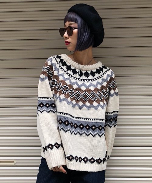 PAGEBOY（ページボーイ）の「求心柄クルーネックプルオーバー（ニット/セーター・レディース・チャコールグレー/オフホワイト・FREE）」の4枚目の写真