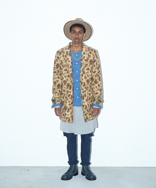 VIRGOwearworks（ヴァルゴウェアワークス）の「CAMO SHOP COAT（カバーオール・メンズ・ベージュ/カーキ・2/3/4）」の3枚目の写真