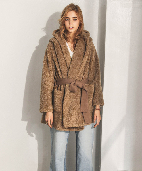 ALEXIA STAM(アリシアスタン)の「Boa Fleece Hooded Gown/ボアフリースフーディガウン(その他アウター・レディース・ブラウン/アイボリー・FREE)」の8枚目の写真