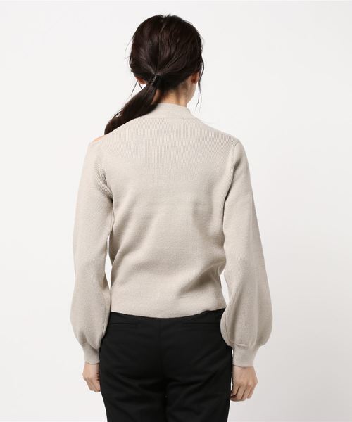 one way（ワンウェイ）の「オープンショルダーラメニット（ニット/セーター・レディース・ブラック/ベージュ/ライトブラウン・M）」の4枚目の写真