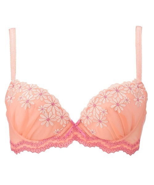 Triumph(トリンプ)の「【WEB限定】be sweet(ビースイート) マーガレットレース ブラ&ショーツセット(Lサイズショーツセット)【B,C,D,E,Fカップ】(ブラ&ショーツ・レディース・パープル/レモンイエロー/コーラルピンク/ネイビー・B75L/B80L/C75L/C80L/D75L/D80L/E75L/E80L/F75L/F80L/B65/B70/B75/C65/C70/C75/D65/D70/D75/E65/E70/E75/F65/F70/F75)」の4枚目の写真