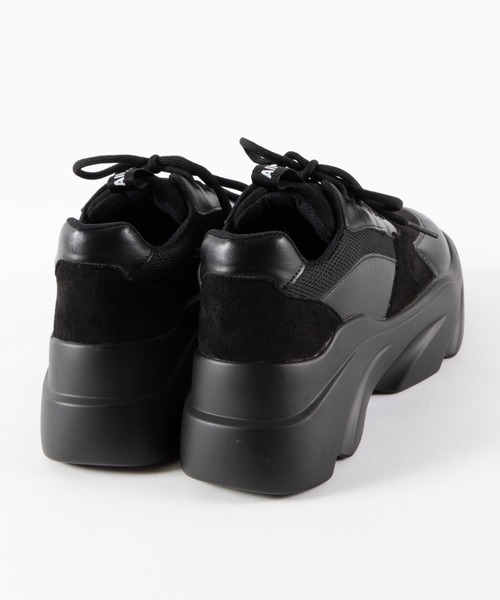 WEGO(ウィゴー)の「WEGO/ロゴテープボリュームスニーカー(スニーカー・レディース・ホワイト/ブラック・MEDIUM/LARGE)」の9枚目の写真