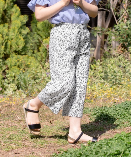 GLOBAL WORK(グローバルワーク)の「【キッズ】プリーツシフォンイージーパンツ/868514(その他パンツ・キッズ・ダークブラウン/ベージュ/その他1/ブラック・130cm/140cm/100cm/120cm/110cm)」の4枚目の写真