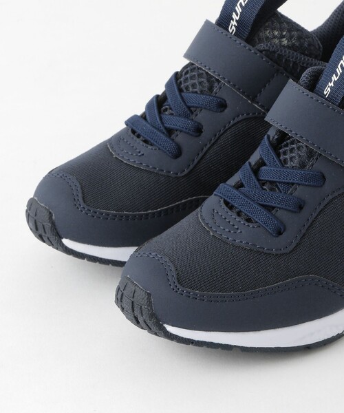 瞬足(シュンソク)の「【別注】<瞬足>スニーカー / キッズ 17cm-23cm(スニーカー・キッズ・ゴールド/ブラック/ネイビー/ダークグリーン/モカ/ライラック・18cm/20cm/22cm/23cm/21cm/19cm/17cm)」の20枚目の写真