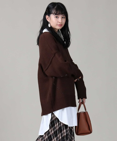 RAG MACHINE（ラグマシーン）の「【RAG MACHINE】アイレットビッグニット（ニット/セーター・レディース・ベージュ/ブラウン/ピンク・M/L）」の7枚目の写真