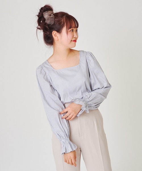 one after another NICE CLAUP（ワンアフターアナザーナイスクラップ）の「フリルハーネスセットブラウス（シャツ/ブラウス・レディース・オフホワイト/ブラック/サックスブルー/ブラック系その他・FREE）」の9枚目の写真