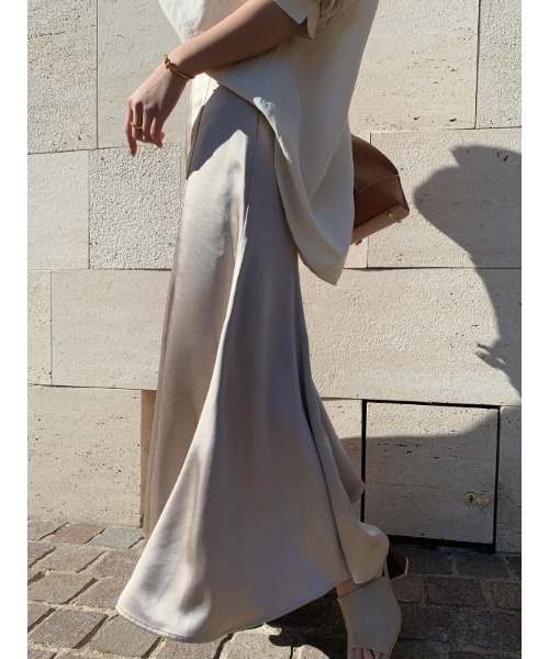 anuans（アニュアンス）の「サテンマーメードスカート（スカート・レディース・ネイビー/ピンク/ホワイト/ベージュ・MEDIUM/SMALL）」の17枚目の写真
