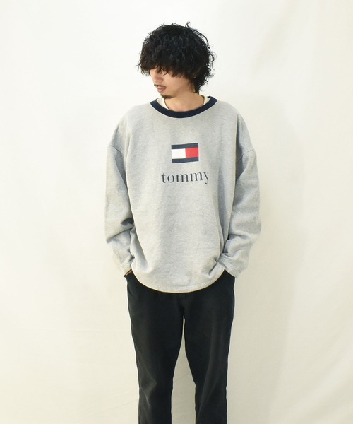 TOMMY HILFIGER(トミーヒルフィガー)の「【ヴィンテージ古着】90s TOMMY HILFIGER トミーヒルフィガー(スウェット・メンズ・グレー・X-LARGE)」の4枚目の写真