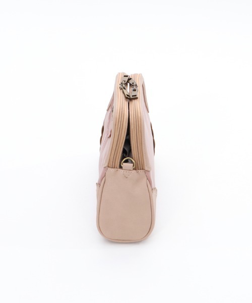 axes femme（アクシーズファム）の「がま口ショルダーバッグ