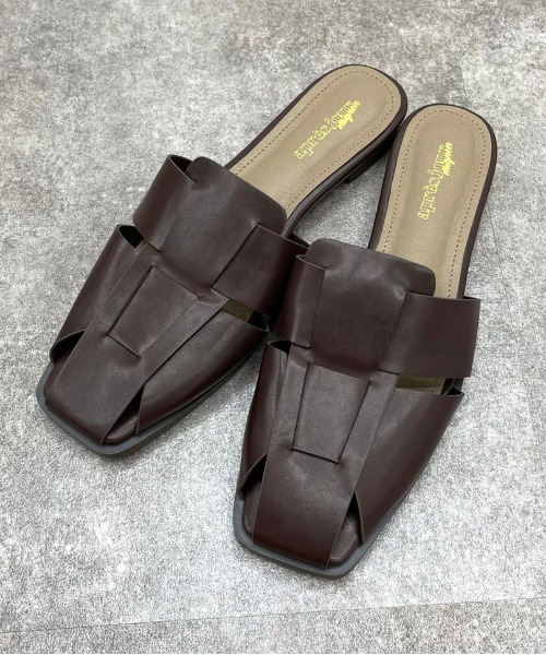 apres jour mignon（アプレジュールミニョン）の「クロスデザインフラットシューズ【ZOZOTOWN限定アイテム】（パンプス・レディース・ブラック/ダークブラウン・LARGE/MEDIUM/SMALL/X-LARGE）」の2枚目の写真