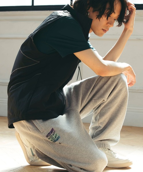 Reebok（リーボック）の「eightyone ウーブン ベスト （ベスト・メンズ・ブラック・XX-LARGE/LARGE/X-LARGE/MEDIUM/XXX-LARGE/SMALL）」の9枚目の写真