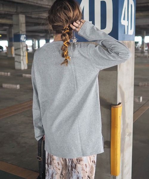 HWG_5(エイチダブルゴー)の「レイヤードスタイルに欠かせないシンプルロンT(Tシャツ/カットソー・レディース・ホワイト/ブラック/グレー・FREE)」の2枚目の写真