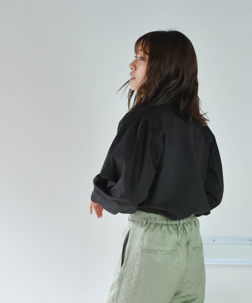 Cheri（シェリ）の「袖ボリュームタックブラウス Cheri/シェリ（シャツ/ブラウス・レディース・イエロー/ブラック/アイボリー/ブルー・FREE）」の16枚目の写真