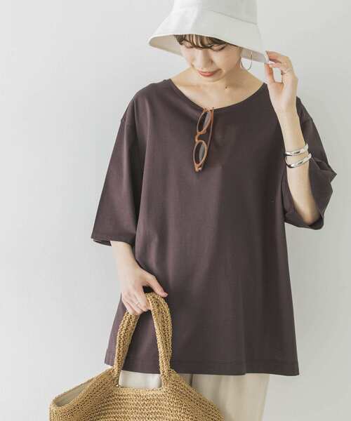 URBAN RESEARCH（アーバンリサーチ）の「ペルビアンコットンルーズTシャツ（Tシャツ/カットソー・レディース・チャコールグレー/ライトカーキ/アイボリー・FREE）」の14枚目の写真