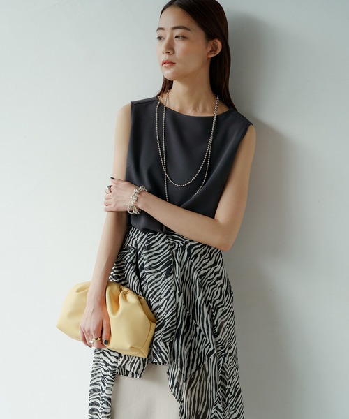 LOUNGEDRESS(ラウンジドレス)の「ジョーゼットノースリブラウス(シャツ/ブラウス・レディース・チャコールグレー/オフホワイト・FREE)」の14枚目の写真