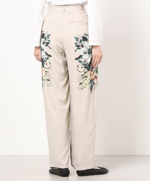 CLANE（クラネ）の「PANEL FLOWER PANTS（その他パンツ・レディース・アイボリー系・0/01/02）」の3枚目の写真