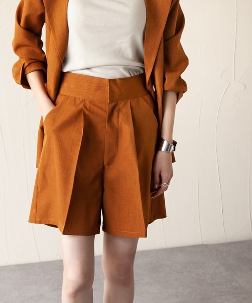 Chillfar（チルファー）の「リネンライクショートパンツ（その他パンツ・レディース・ブラック/オレンジ/グリーン/アイボリー/マスタード/グレイッシュベージュ・FREE）」の6枚目の写真