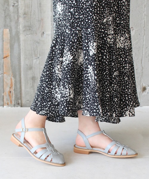 chocolates(チョコラテス)の「グルカサンダル【日本製】(サンダル・レディース・ブラック/アイボリー/ライトグレー/サンドベージュ・S/M/L/LL)」の1枚目の写真