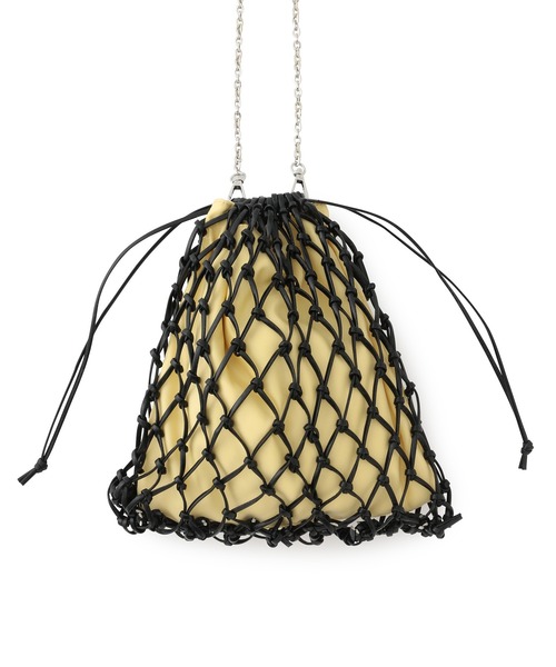 Bonjour Girl（ボンジュールガール）の「【Bonjour Girl】メッシュ×ナイロン巾着バッグ（ショルダーバッグ・レディース・ブラック/シルバー・FREE）」の4枚目の写真