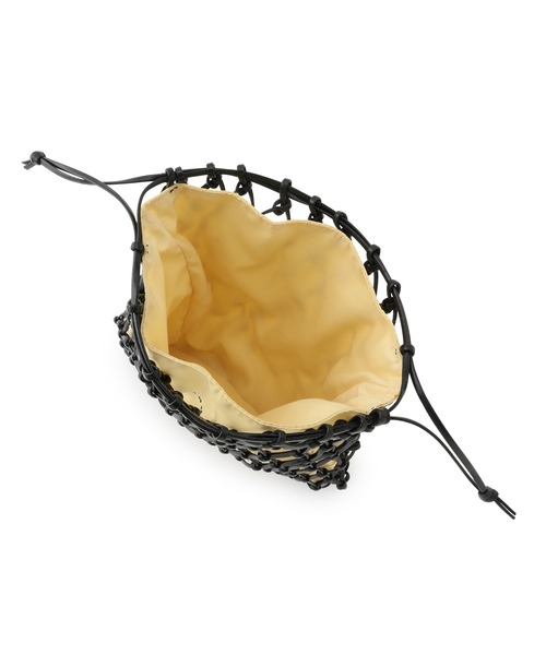 Bonjour Girl（ボンジュールガール）の「【Bonjour Girl】メッシュ×ナイロン巾着バッグ（ショルダーバッグ・レディース・ブラック/シルバー・FREE）」の10枚目の写真