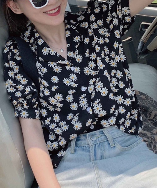 meJane（ミージェーン）の「花柄ボリュームスリーブブラウス【ZOZOTOWN限定】（シャツ/ブラウス・レディース・ブラック/グリーン・FREE）」の3枚目の写真