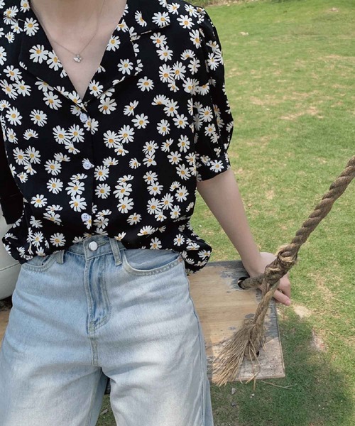 meJane（ミージェーン）の「花柄ボリュームスリーブブラウス【ZOZOTOWN限定】（シャツ/ブラウス・レディース・ブラック/グリーン・FREE）」の13枚目の写真