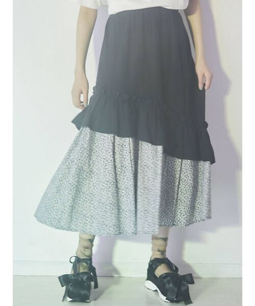 merry jenny（メリージェニー）の「floralティアードフレアスカート（スカート・レディース・ブラック/ベージュ/ラベンダー・FREE）」の11枚目の写真