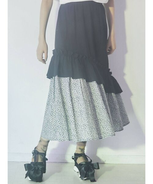 merry jenny（メリージェニー）の「floralティアードフレアスカート（スカート・レディース・ブラック/ベージュ/ラベンダー・FREE）」の10枚目の写真