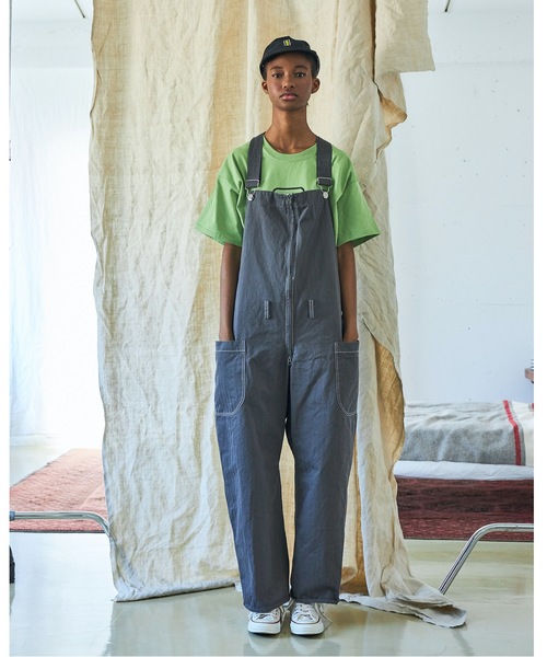 AlexanderLeeChang（アレキサンダーリーチャン）の「OVERALLS 21（サロペット/オーバーオール・メンズ・チャコールグレー/ベージュ/パープル・2/3）」の2枚目の写真