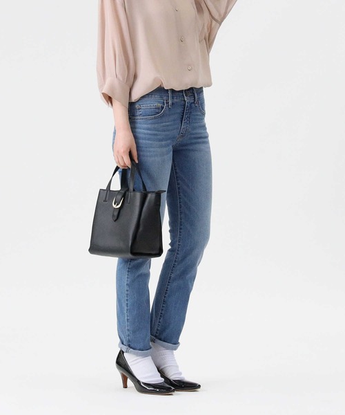 Levi's（リーバイス）の「【Levi's】「312 COOL」 シェイピングスリムデニムパンツ（デニムパンツ・レディース・ライトインディゴブルー・26inch/25inch/27inch/24inch）」の14枚目の写真