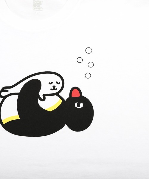 Design Tshirts Store graniph（デザイン　ティーシャツ　ストア　グラニフ）の「ピングーと子アザラシ(ピングー)｜コラボTシャツ（Tシャツ/カットソー・メンズ・ホワイト・SMALL/MEDIUM/LARGE/X-LARGE/X-SMALL）」の7枚目の写真