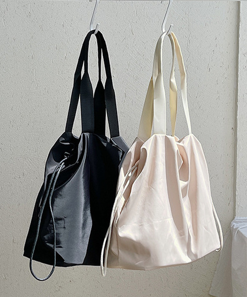 c.u.l(シーユーエル)の「【c.u.l】無地ナイロン 巾着ショルダーバッグ cula255(ショルダーバッグ・レディース・アイボリー/イエロー/グリーン/ブラック・FREE)」の15枚目の写真