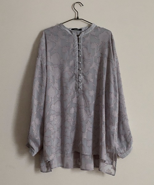 NICOLE CLUB(ニコル クラブ)の「【NICOLE CLUB】ジャガードチャイナブラウス(シャツ/ブラウス・レディース・ホワイト系/グレー系・MEDIUM)」の16枚目の写真
