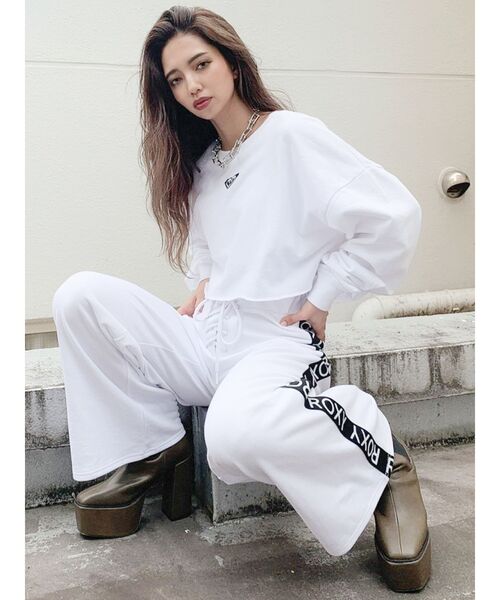 ROXY(ロキシー)の「GYDA×ROXY ロゴスウェットショートTOPS(スウェット・レディース・ブラック/オフホワイト・FREE)」の9枚目の写真