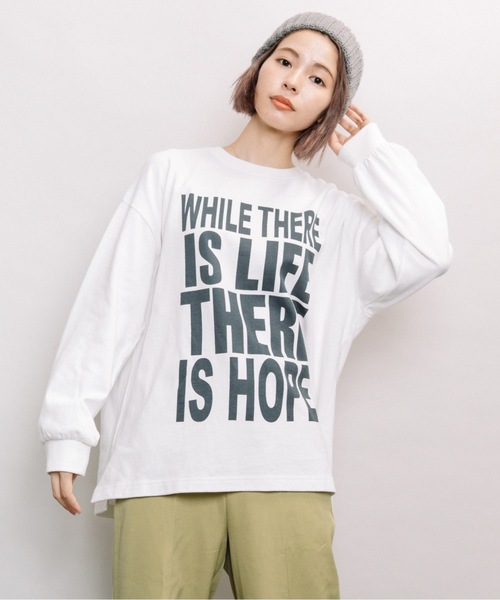 refinedworks（リファインドワークス）の「ビックロゴプリント長袖Tシャツ（Tシャツ/カットソー・レディース・チャコールグレー/ベージュ/オフホワイト・FREE）」の18枚目の写真