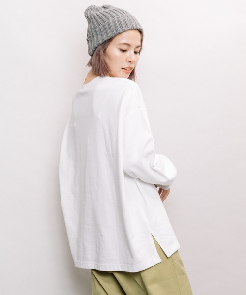 refinedworks（リファインドワークス）の「ビックロゴプリント長袖Tシャツ（Tシャツ/カットソー・レディース・チャコールグレー/ベージュ/オフホワイト・FREE）」の19枚目の写真