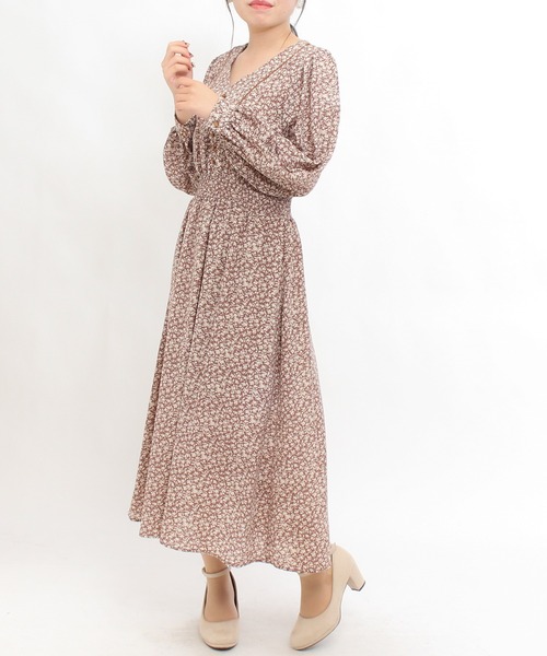 ASTORIA ODIER(アストリアオディール)の「小花柄パイピングワンピース(ワンピース・レディース・ブラック/モカ・MEDIUM)」の2枚目の写真