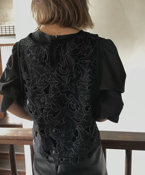 Ameri（アメリ）の「UND RENEE VELOUR VEST WITH BLOUSE（シャツ/ブラウス・レディース・ブラック/オレンジ/グリーン・FREE）」の16枚目の写真