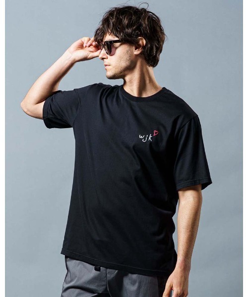 wjk(ダヴルジェイケイ)の「heart warming T(Tシャツ/カットソー・メンズ・カーキ/トップグレー/ホワイト/ブラック・MEDIUM/X-LARGE/LARGE/SMALL)」の10枚目の写真