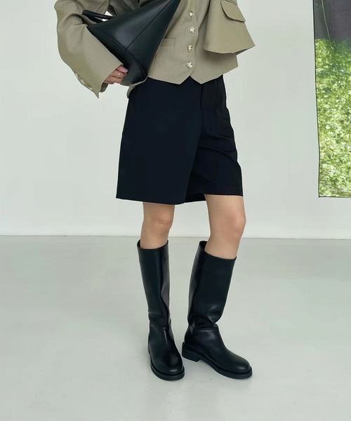 me+em select（ミームセレクト）の「フェイクレザーフラットロングブーツ（ブーツ・レディース・ブラック/ブラウン・24/24.5/23/23.5）」の4枚目の写真